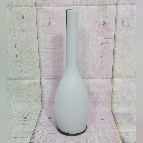 Blue and White Modern Contemporary Vase - Picture 5 of 9